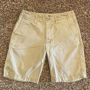 Old Navy Khaki shorts 7” 31 Wasit